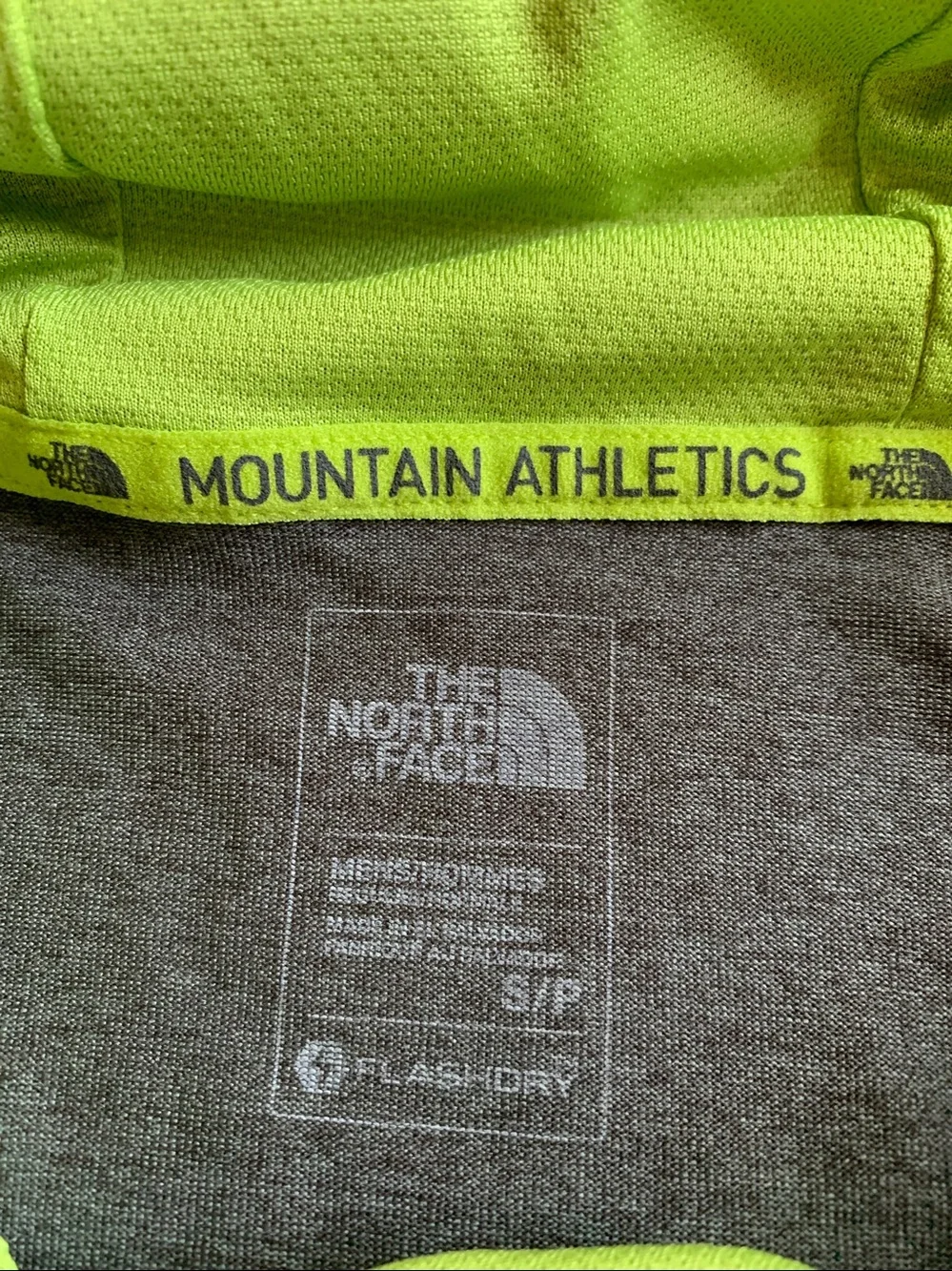 TNF Like New Mens Lightweight Hoodie Pullover